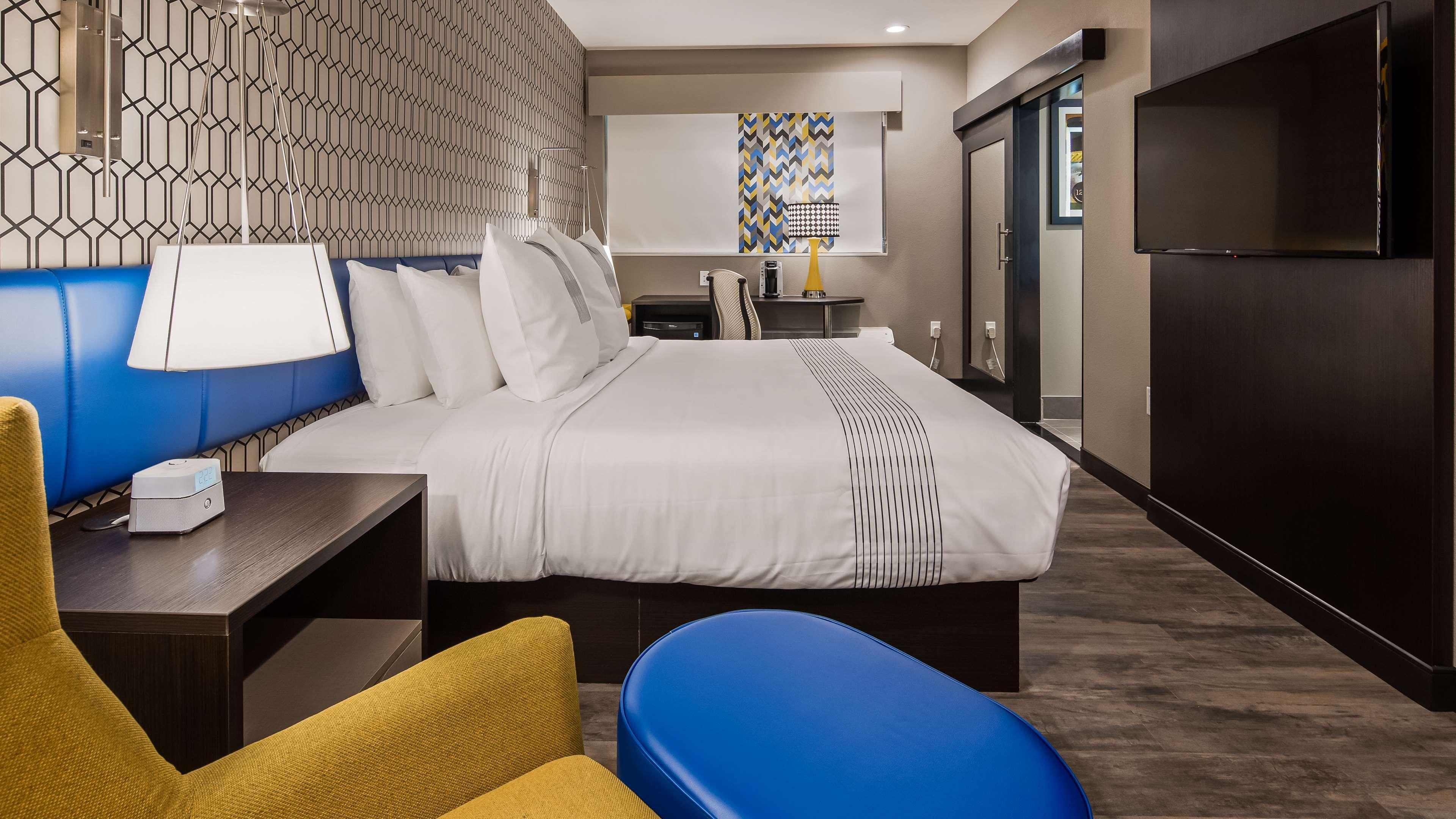 Glo Best Western Tulsa-Catoosa East Route 66 Экстерьер фото