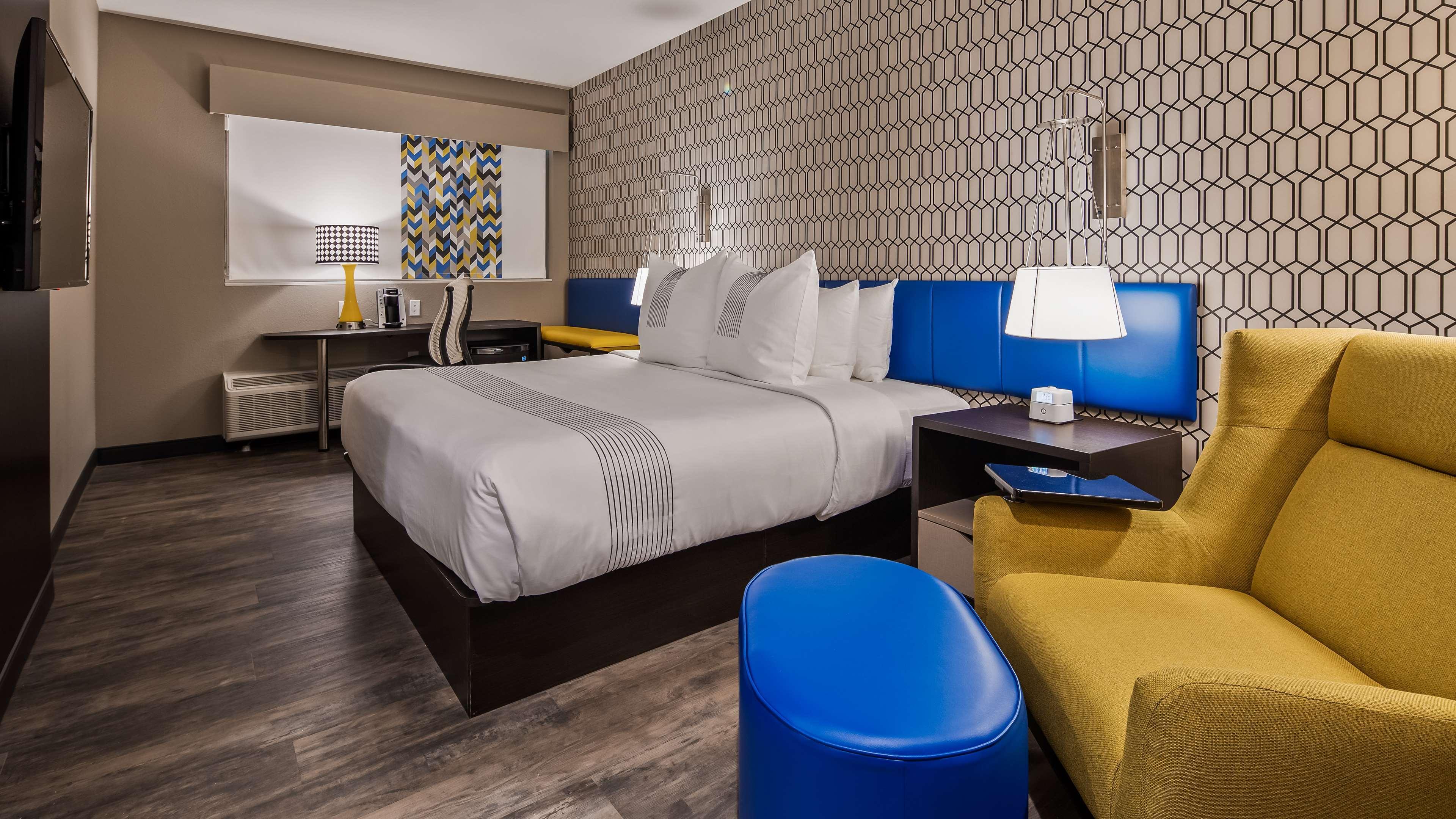 Glo Best Western Tulsa-Catoosa East Route 66 Экстерьер фото