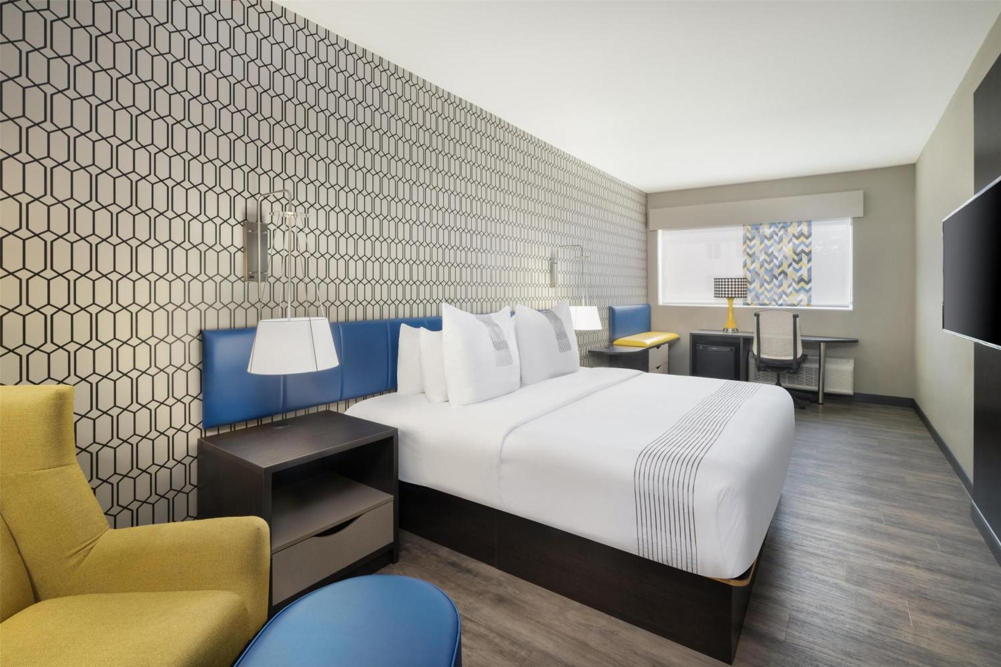 Glo Best Western Tulsa-Catoosa East Route 66 Экстерьер фото
